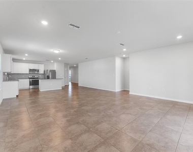 9642 Summers Cay Circle - Photo Thumbnail 13