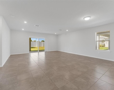 9642 Summers Cay Circle - Photo Thumbnail 11