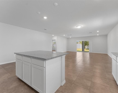 9642 Summers Cay Circle - Photo Thumbnail 7