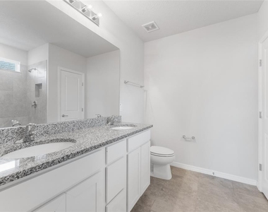 9642 Summers Cay Circle - Photo Thumbnail 17