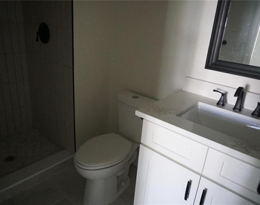 2404 Brigadoon Drive - Photo Thumbnail 13