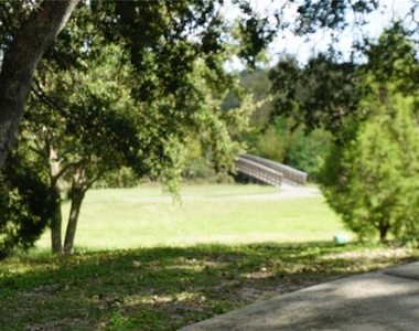 2404 Brigadoon Drive - Photo Thumbnail 23