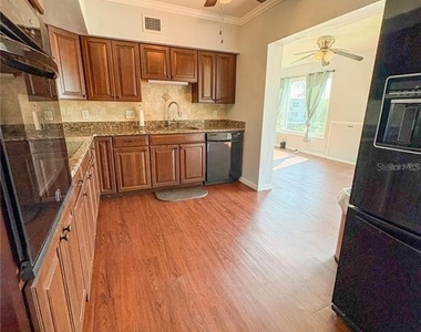 2451 Canadian Way - Photo Thumbnail 4