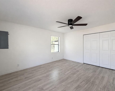 502 Nw Crystal Street - Photo Thumbnail 7