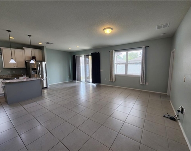 15734 Stone House Drive - Photo Thumbnail 4