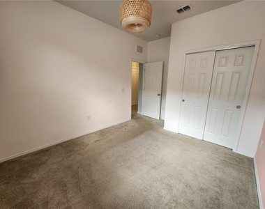 15734 Stone House Drive - Photo Thumbnail 25