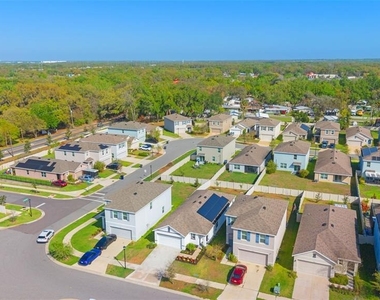 10918 Trailing Vine Drive - Photo Thumbnail 30