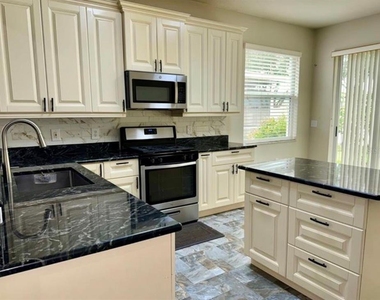 30239 Emmetts Court - Photo Thumbnail 5