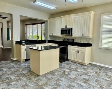 30239 Emmetts Court - Photo Thumbnail 2
