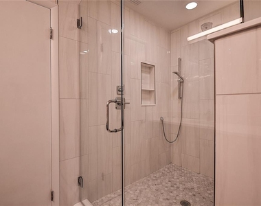 1247 Monticello Boulevard N - Photo Thumbnail 32