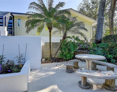 1247 Monticello Boulevard N - Photo Thumbnail 39