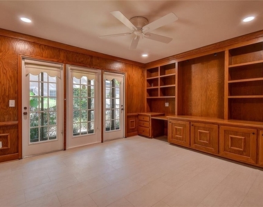 1247 Monticello Boulevard N - Photo Thumbnail 12