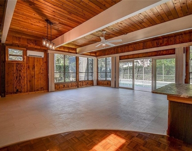 1247 Monticello Boulevard N - Photo Thumbnail 41