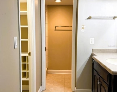 2614 Cove Cay Drive - Photo Thumbnail 15