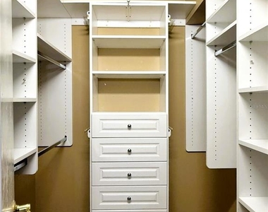 2614 Cove Cay Drive - Photo Thumbnail 16