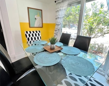 2173 Riviera Drive - Photo Thumbnail 12
