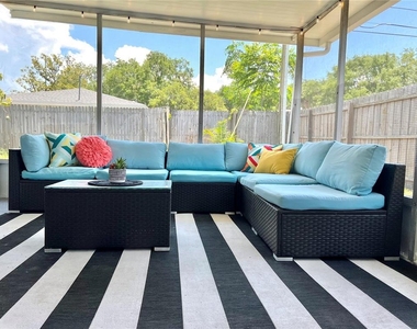 2173 Riviera Drive - Photo Thumbnail 20