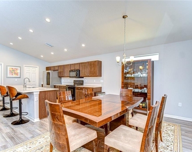 6731 Castle Green Place - Photo Thumbnail 20