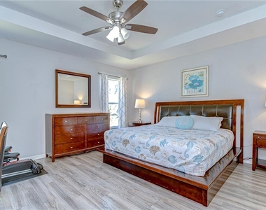 6731 Castle Green Place - Photo Thumbnail 21
