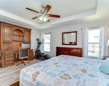 6731 Castle Green Place - Photo Thumbnail 24