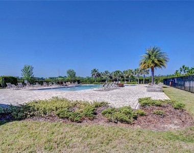 6731 Castle Green Place - Photo Thumbnail 38
