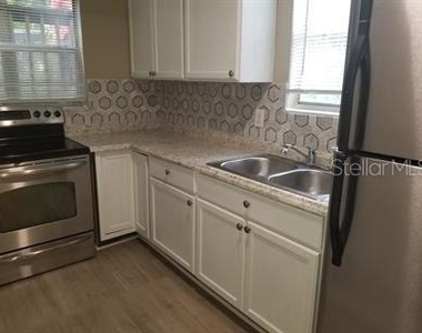 928 9th Avenue S - Photo Thumbnail 6