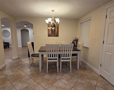 7340 Brentwood Drive - Photo Thumbnail 10