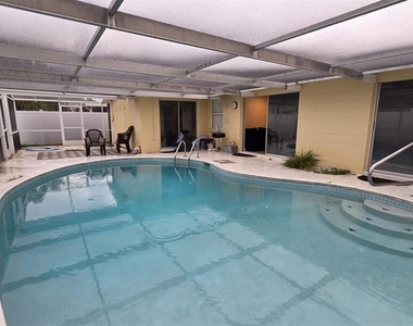 7340 Brentwood Drive - Photo Thumbnail 32