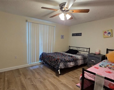 7340 Brentwood Drive - Photo Thumbnail 21