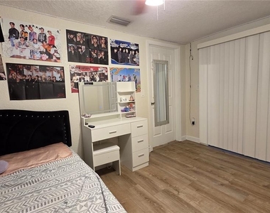 7340 Brentwood Drive - Photo Thumbnail 30