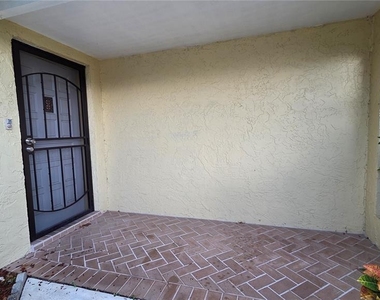 7340 Brentwood Drive - Photo Thumbnail 5