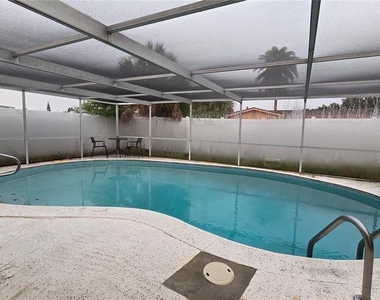 7340 Brentwood Drive - Photo Thumbnail 31