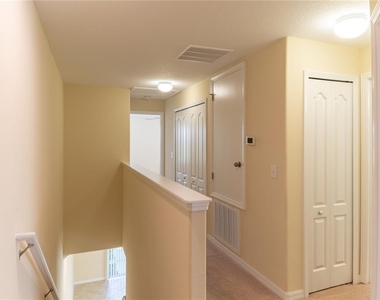 31235 Claridge Place - Photo Thumbnail 13