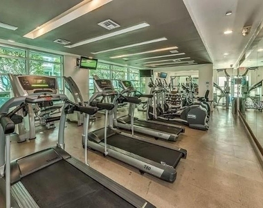 912 Channelside Drive - Photo Thumbnail 17