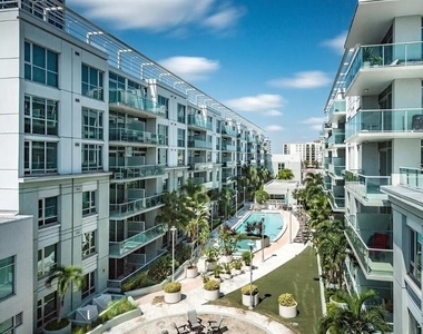 912 Channelside Drive - Photo Thumbnail 15