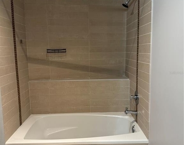 912 Channelside Drive - Photo Thumbnail 10