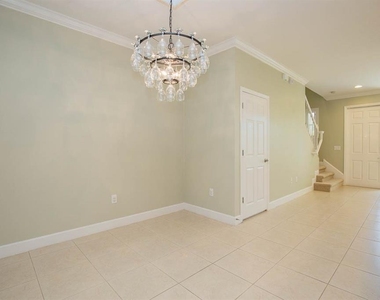 16856 Dorman Road - Photo Thumbnail 10