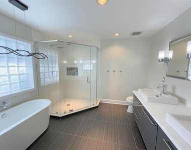 3903 W Corona Street - Photo Thumbnail 11