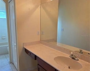 11609 Greensleeve Avenue - Photo Thumbnail 57