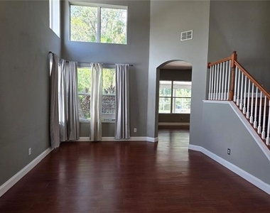 11609 Greensleeve Avenue - Photo Thumbnail 13