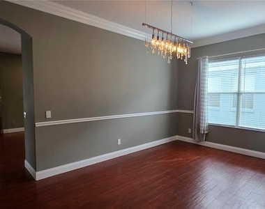 11609 Greensleeve Avenue - Photo Thumbnail 30