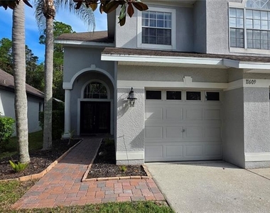 11609 Greensleeve Avenue - Photo Thumbnail 6