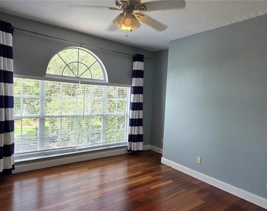 11609 Greensleeve Avenue - Photo Thumbnail 36