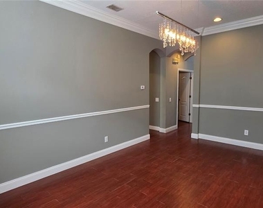 11609 Greensleeve Avenue - Photo Thumbnail 35