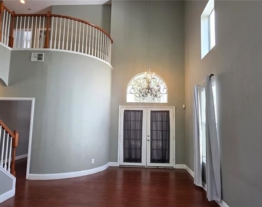 11609 Greensleeve Avenue - Photo Thumbnail 7