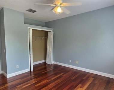 11609 Greensleeve Avenue - Photo Thumbnail 38