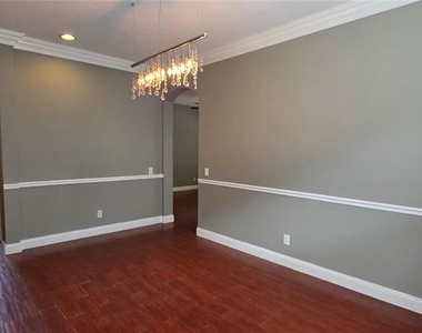 11609 Greensleeve Avenue - Photo Thumbnail 33