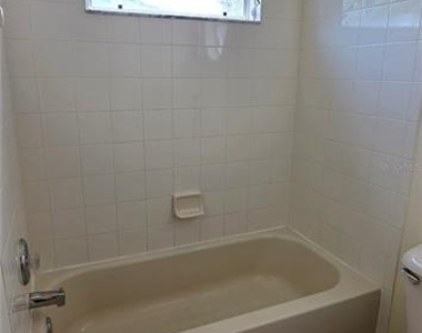 11609 Greensleeve Avenue - Photo Thumbnail 50