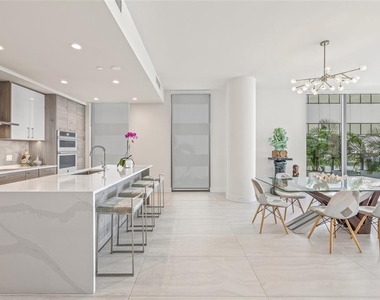 301 1st Street S - Photo Thumbnail 9