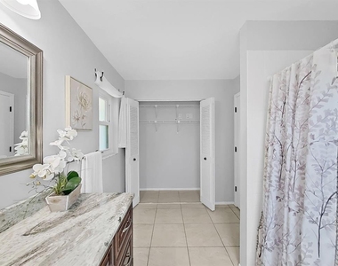 878 Rustic Oaks Drive - Photo Thumbnail 27